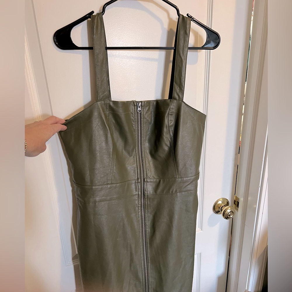Wild Fable pleather dress. Two pockets and a zip front! Size Medium.